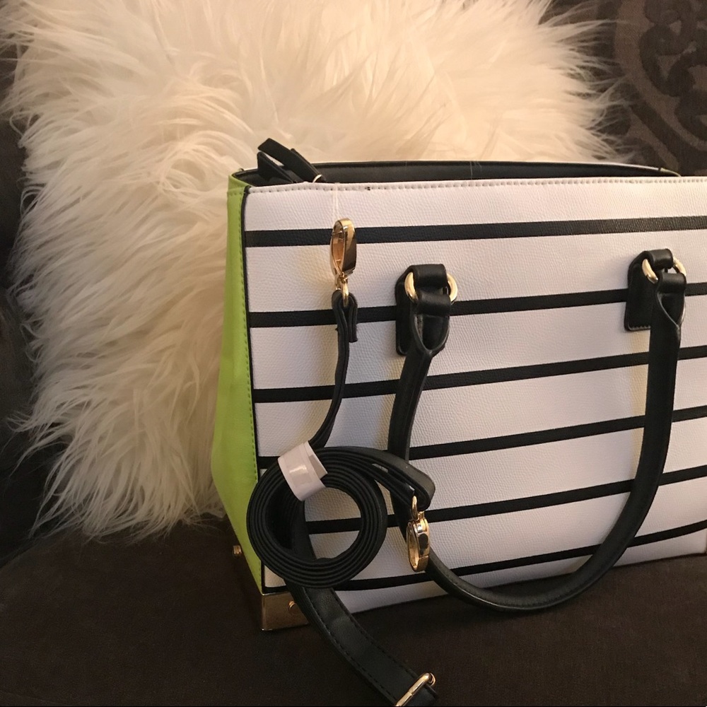 Aldo Purse